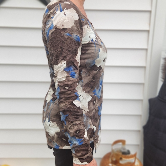 LOT OF 4 Simply Vera Vera Wang  ARTSY long Sleeve Decoative Tops SIZE Medium - Picture 8 of 13